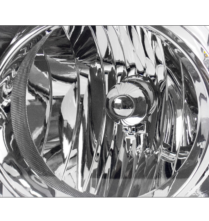 Suitable For 2006-2008 Dodge Ram 1500 / 2006-2009 2500 / 3500 Replacement Headlights Lamps - Chrome with Amber Reflector